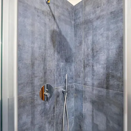 Yd Leone X Luxury 4 Bedroom Florença