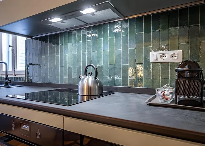 Yd Leone X Luxury 4 Bedroom *